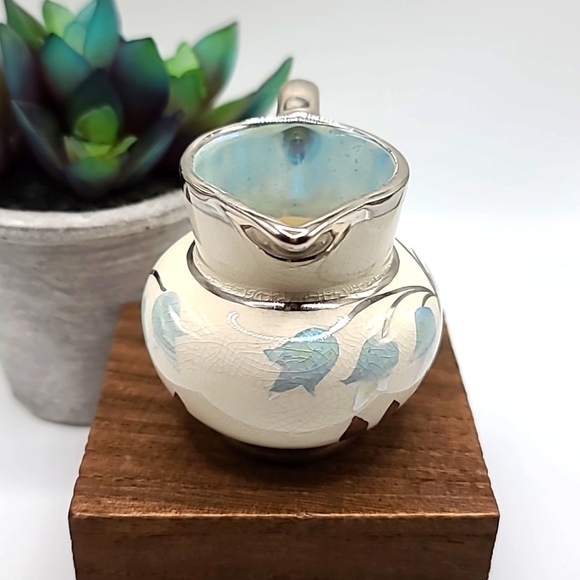 Antique Lancaster Silver Luster Blue Tulip Pitcher - Picture 4 of 6